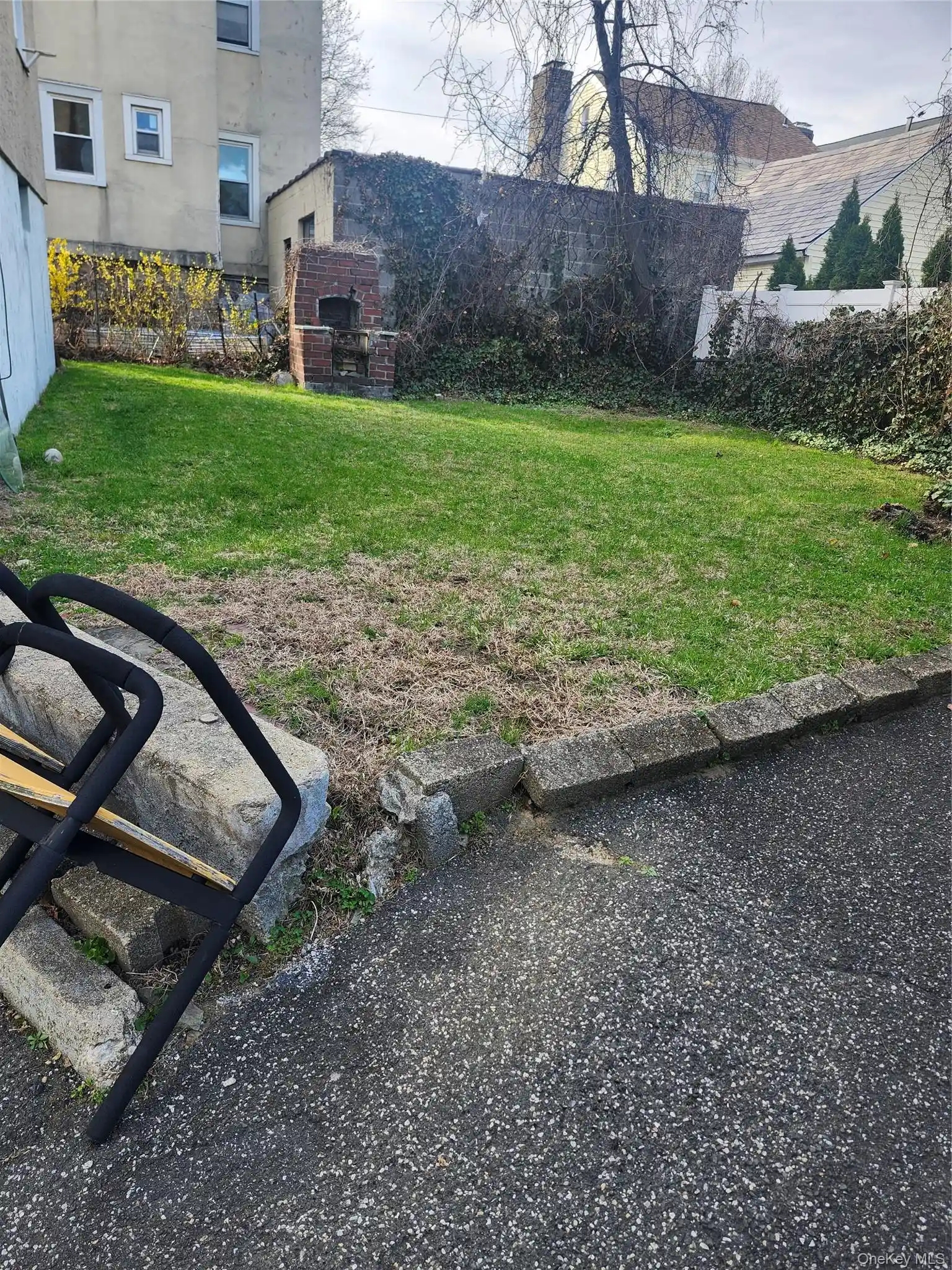 Listing Photo 2 - Condo for sale in 129 Hillside Ave located at 129 Hillside Ave, Mount Vernon, NY 10553 - Unit 129 Hillside Ave