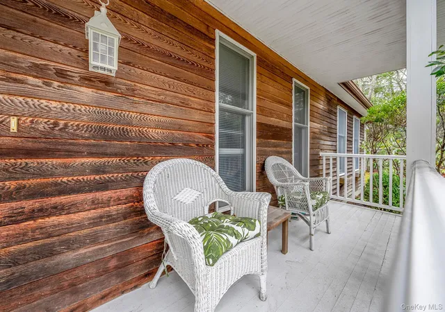4th image of 128 Springy Banks Rd, East Hampton, NY 11937 | MLS# 982358
