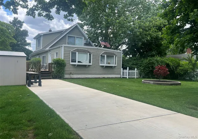 Photo 1 of Sale Pending at 32 Coolidge St, Hempstead, NY 11710 | MLS# 982371 | Listing updated on 2026-09-19