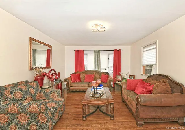 Photo 3 of Sale Pending at 32 Coolidge St, Hempstead, NY 11710 | MLS# 982371 | Listing updated on 2026-09-19