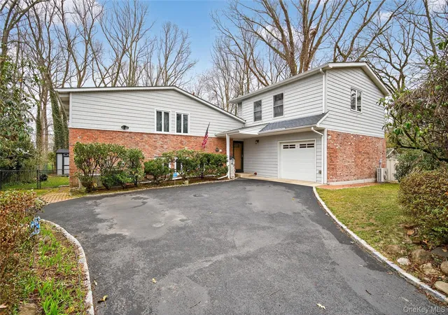 Photo 2 of Sale Pending at 43 Highwood Rd, Oyster Bay, NY 11732 | MLS# 982381 | Listing updated on 2026-08-07