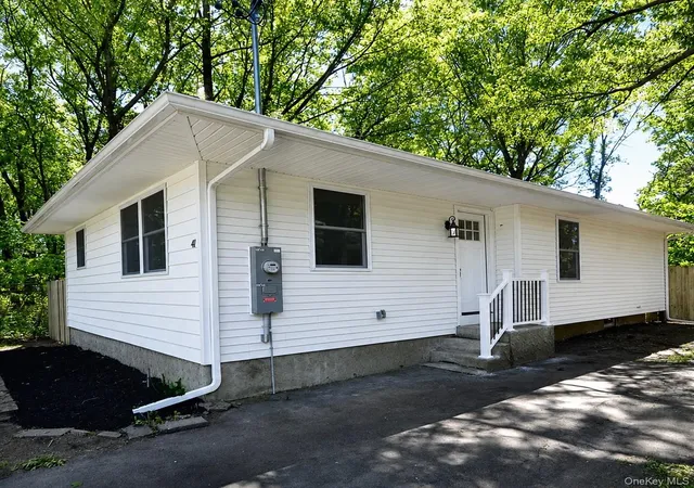 2nd image of 41 Grand Ave, Shirley, NY 11967 | MLS# 982417