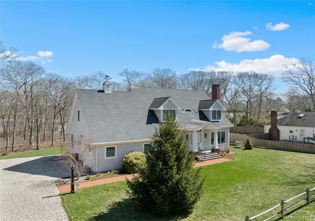 Photo 4 of Sale Pending at 360 Masters Rd, Laurel, NY 11948 | MLS# 982422 | Listing updated on 2026-09-19