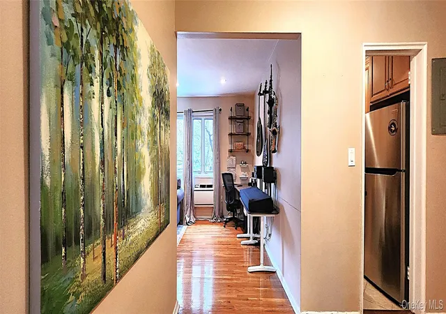 Photo 4 of Sale Pending at 54 Lawrence Dr #D, White Plains, NY 10603 | MLS# 982463 | Listing updated on 2026-05-07