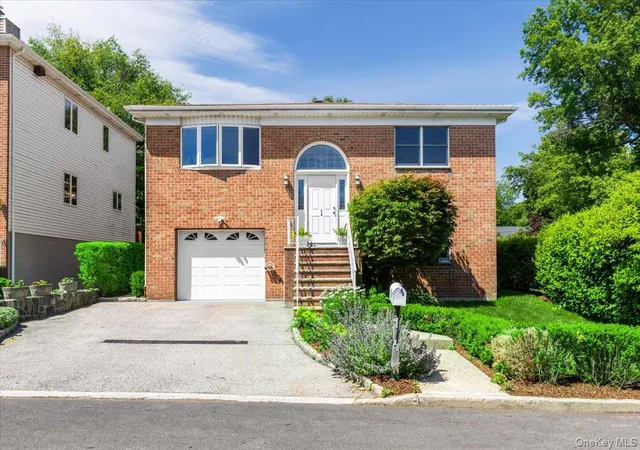 1st image of 1 Bronxville Ln, Bronxville, NY 10708 | MLS# 982496