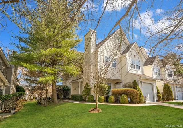 2nd image of 229 Erik Dr, East Setauket, NY 11733 | MLS# 982522