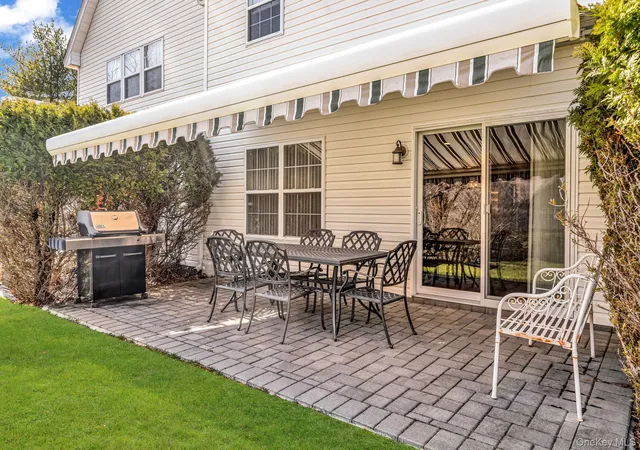 4th image of 229 Erik Dr, East Setauket, NY 11733 | MLS# 982522