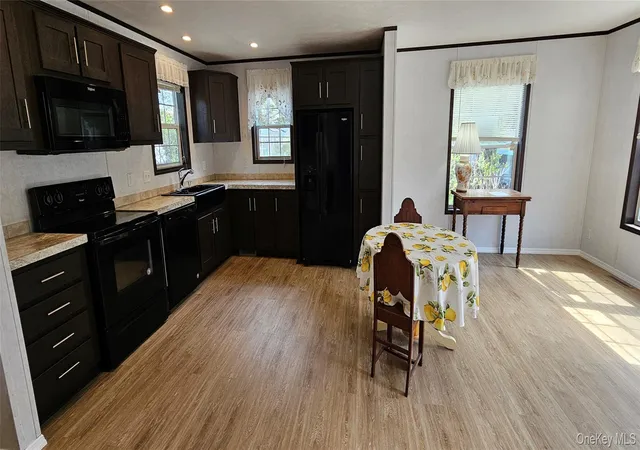 5th image of 525-B26 Riverleigh Ave #B26, Riverhead, NY 11901 | MLS# 982528