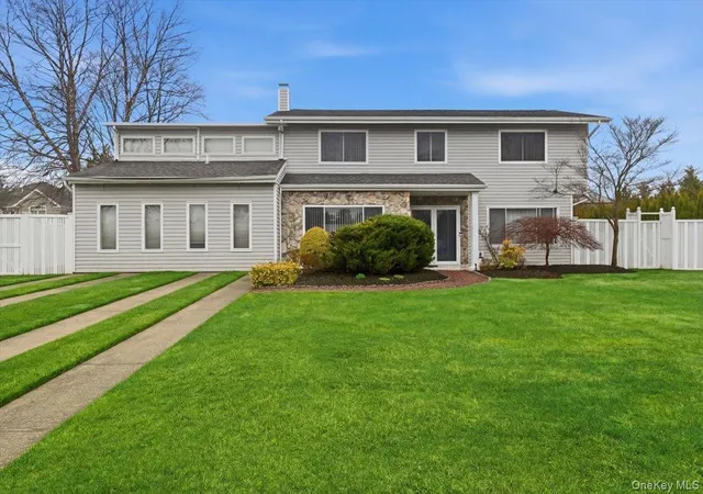 2nd image of 16 Seaway Dr, Copiague, NY 11726 | MLS# 982616