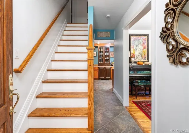 Photo 5 of Sale Pending at 107 Red Oak Ct, Port Jefferson, NY 11777 | MLS# 982631 | Listing updated on 2026-07-08
