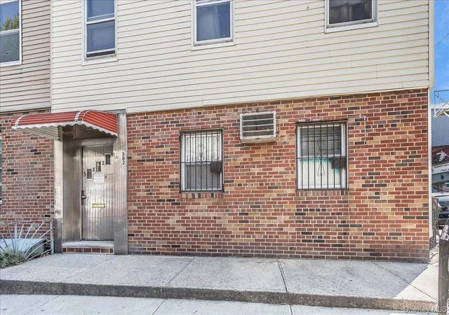 Photo 4 of House for sale at 382 Manhattan Ave, Brooklyn, NY 11211 | MLS# 982641 | Listing updated on 2026-08-21