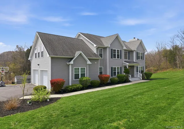 Homes for sale in Goshen, NY | 18 Valley View Rd, Goshen, NY 10924 | MLS# 982665