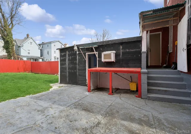 Photo 3 of Sale Pending at 2311 Ellis Ave, New York, NY 10462 | MLS# 982667 | Listing updated on 2026-08-04