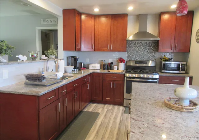 Photo 2 of Sale Pending at 28 Laurel Trl, Blooming Grove, NY 10950 | MLS# 982684 | Listing updated on 2026-09-14