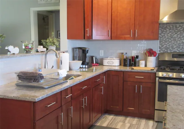 Photo 3 of Sale Pending at 28 Laurel Trl, Blooming Grove, NY 10950 | MLS# 982684 | Listing updated on 2026-09-14