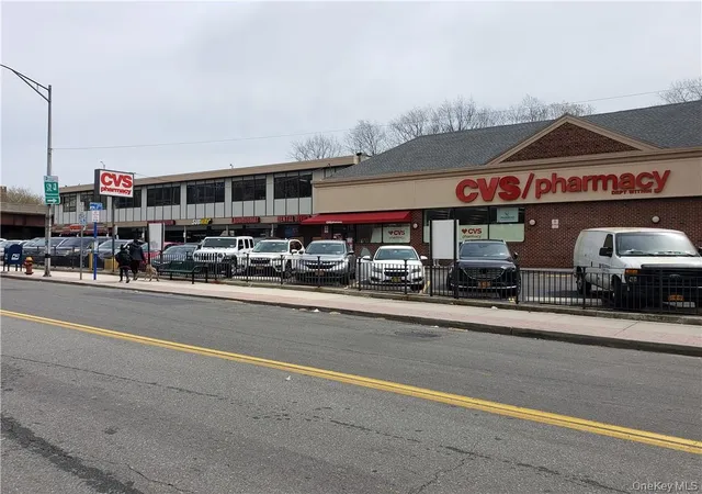 2nd image of 811 Bronx River Rd, Bronxville, NY 10708
