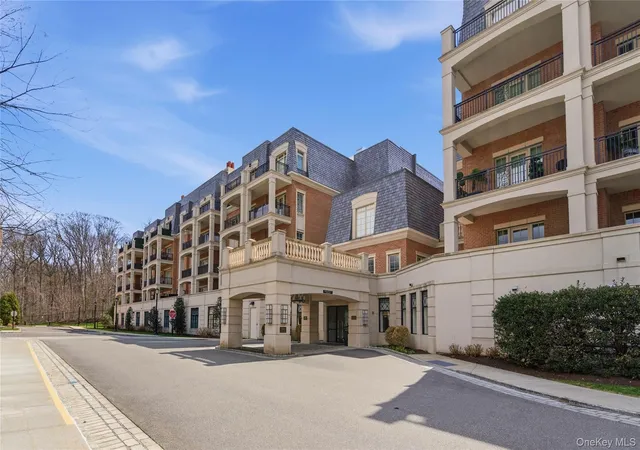1st image of 3000 Royal Ct #3102, New Hyde Park, NY 11040 | MLS# 982822