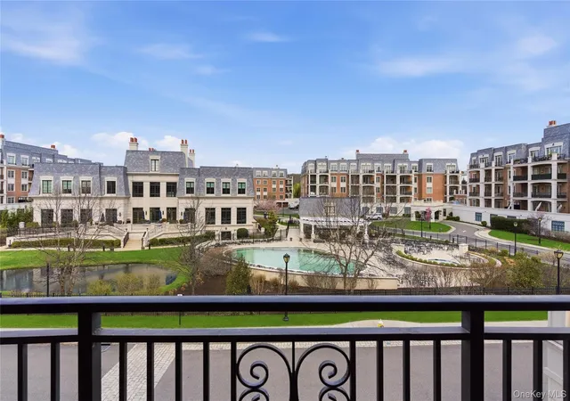 27th image of 3000 Royal Ct #3102, New Hyde Park, NY 11040 | MLS# 982822