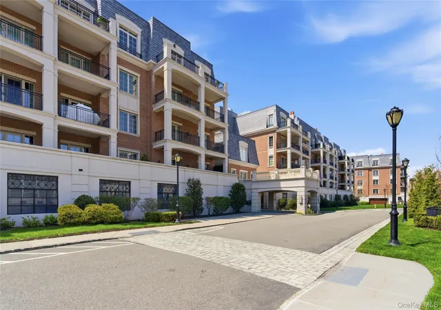 1st image of 5000 Royal Ct #5014, North Hempstead, NY 11040 | MLS# 982832
