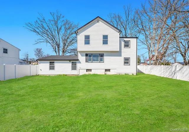 Photo 4 of Sale Pending at 90 30th Street, Copiague, NY 11726 | MLS# 982838 | Listing updated on 2026-09-19