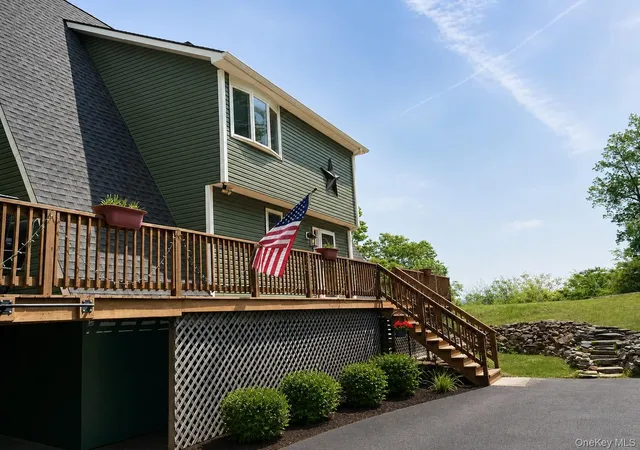 2nd image of 17 Hilltop Ave, Newburgh (town), NY 12550 | MLS# 982856