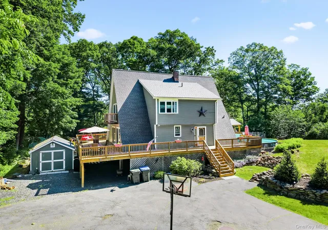 Photo 3 of Sale Pending at 17 Hilltop Ave, Newburgh (town), NY 12550 | MLS# 982856 | Listing updated on 2026-09-15
