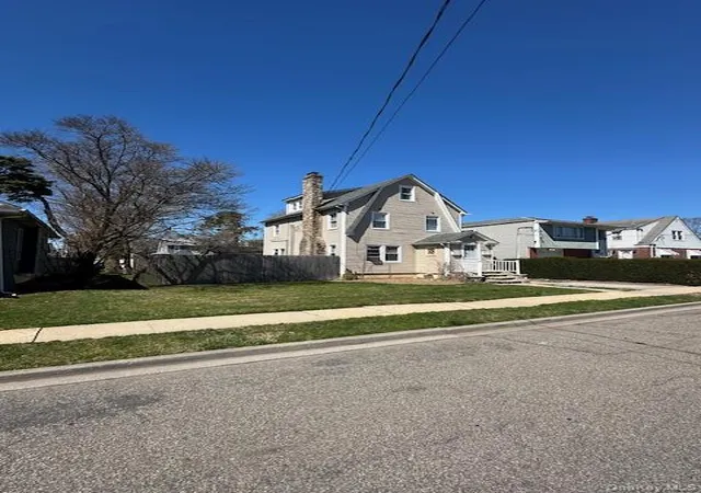 2nd image of 261 Rutland Rd, Hempstead, NY 11520 | MLS# 982873