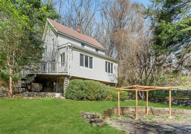 Photo 4 of Sale Pending at 147 Stoneleigh Ave, Carmel, NY 10512 | MLS# 982901 | Listing updated on 2026-06-16