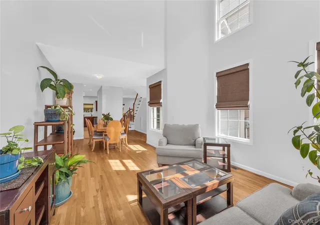 Photo 3 of Sale Pending at 40 Eagle Cir, Islip, NY 11716 | MLS# 982931 | Listing updated on 2026-08-14