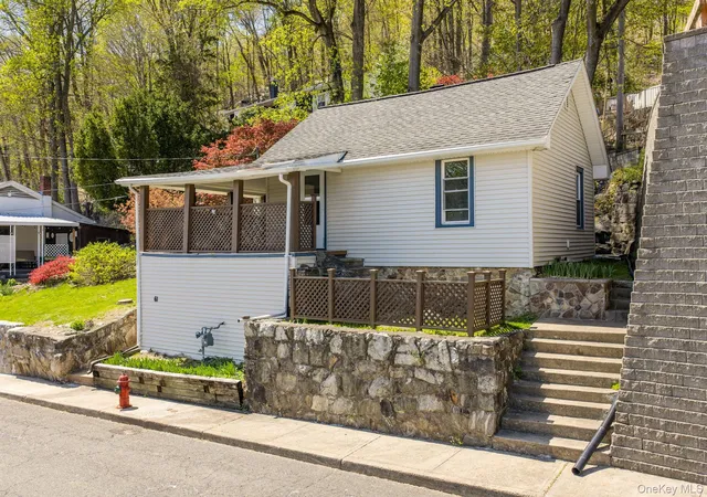 4th image of 61 Kleitz Ave, Highland Falls, NY 10928 | MLS# 982938