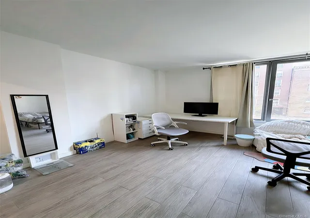 2nd image of 14427 Sanford Ave #2P, Flushing, NY 11355 | MLS# 982972
