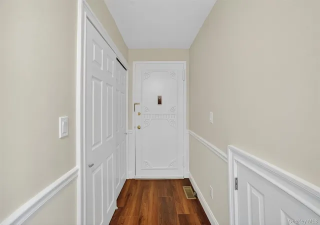 Homes for sale in Yorktown, NY | 51 Jefferson Oval, Yorktown, NY 10598