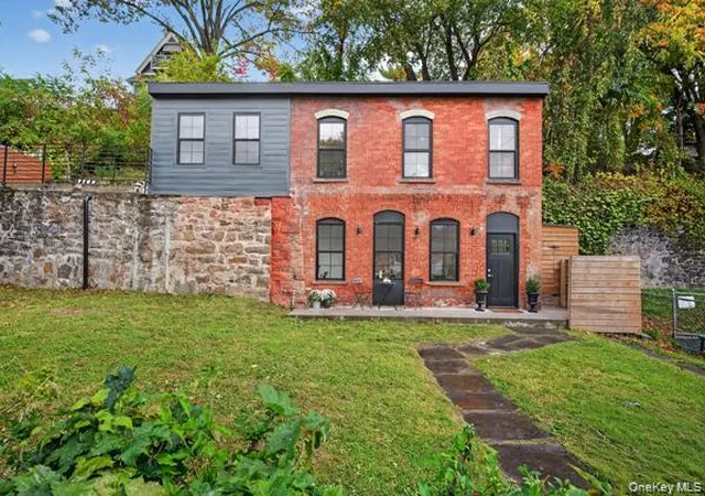 1st image of 26 Gill St, Kingston, NY 12401 | MLS# 983013