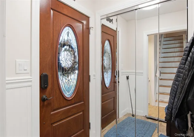 4th image of 268 Curtis Ave, North Hempstead, NY 11514 | MLS# 983023