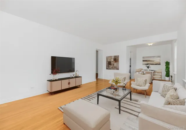5th image of 766 Palmer Rd #2D, Bronxville, NY 10708 | MLS# 983040