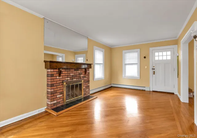 2nd image of 154 Rocklyn Avenue, Lynbrook, NY 11563 | MLS# 983043