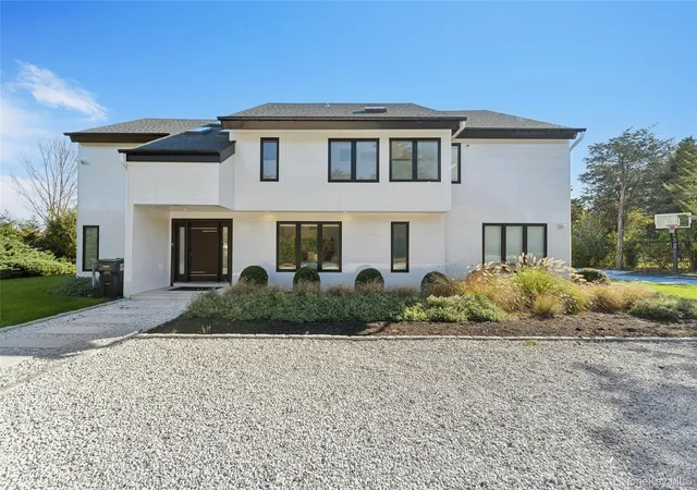 Photo 3 of Single family home for sale at 32 Tanners Neck Ln, Westhampton, NY 11977 | MLS# 983072 | Listing updated on 2026-09-24