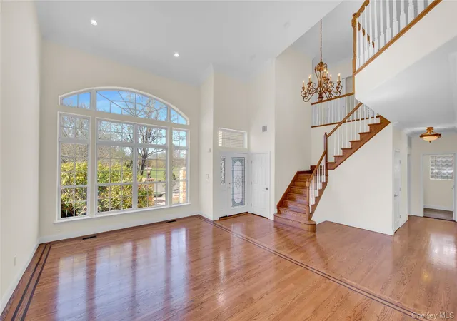 4th image of 177 Hamlet Dr, Brookhaven, NY 11766 | MLS# 983079