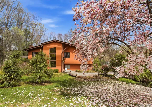 1st image of 67 (65) Entrance Wy, Somers, NY 10578 | MLS# 983091
