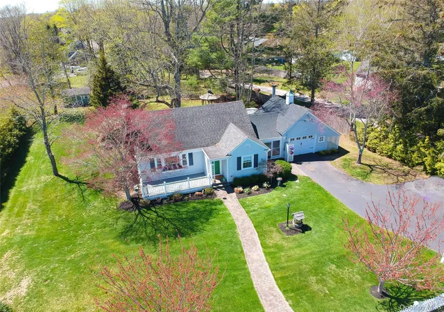 2nd image of 32 Atlantic Ave, East Moriches, NY 11940 | MLS# 983101