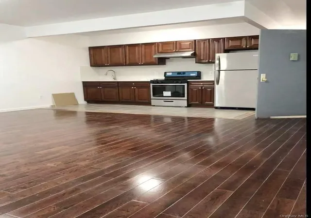 Listing Photo 4 - Condo for sale in building located at 102-03 Jamaica Ave, New York, NY 11418