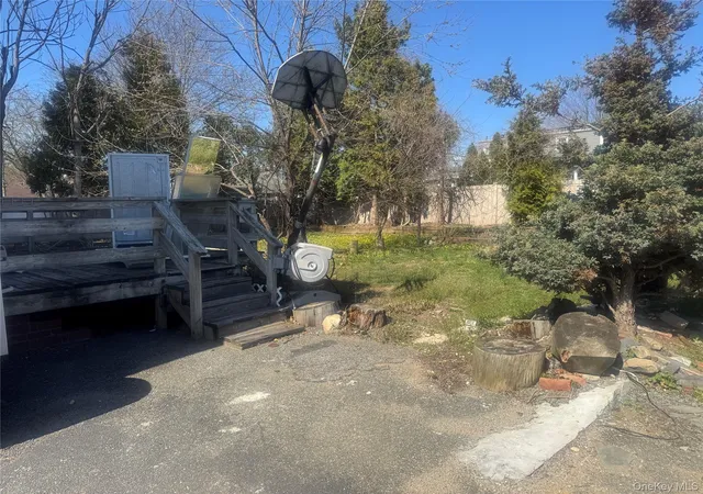 4th image of 351 E Meadow Ave, Hempstead, NY 11554 | MLS# 983146