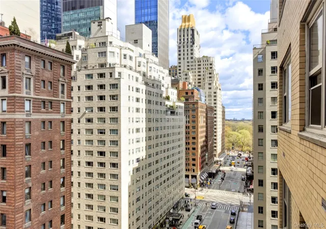 Photo 4 of Sale Pending at 77 W 55th Street #15G, New York, NY 10019 | MLS# 983154 | Listing updated on 2026-07-18