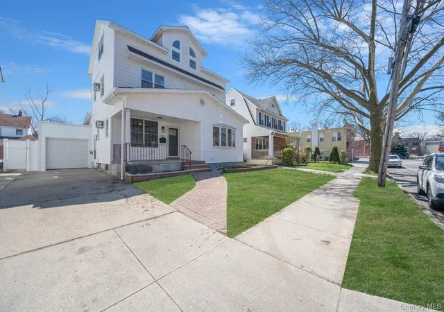 2nd image of 8933 238th St, Bellerose, NY 11426 | MLS# 983171