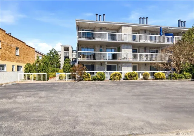 2nd image of 540 Ellsworth Ave #D2, Bronx, NY 10465 | MLS# 983193