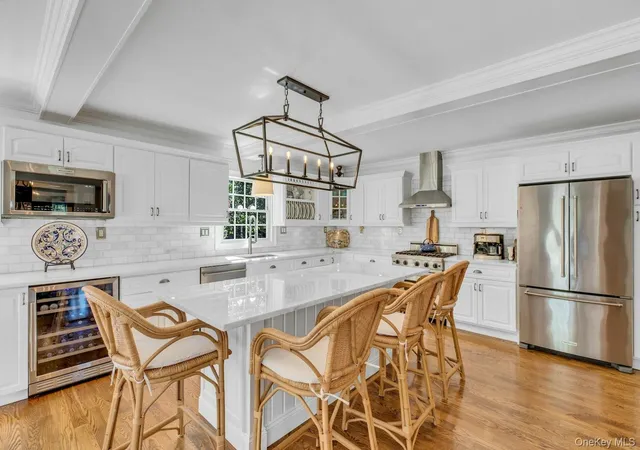 Photo 4 of Sale Pending at 25 Lighthouse Rd, Southold, NY 11971 | MLS# 983217 | Listing updated on 2026-09-12