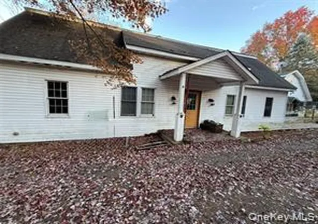 2nd image of 118 Old Roosa Gap Rd, Bloomingburg, NY 12721 | MLS# 983246