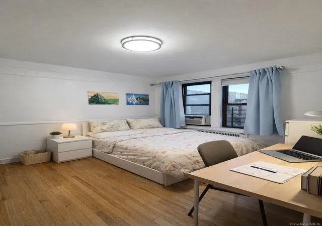 2nd image of 42-52 Layton St, Elmhurst, NY 11373