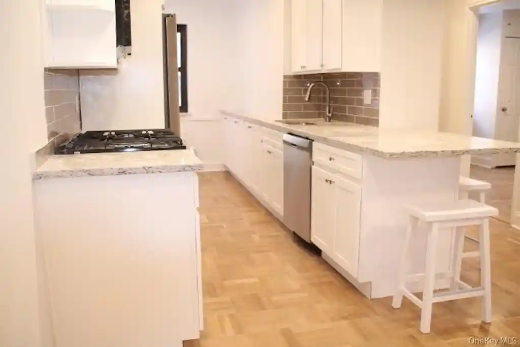 Listing Photo 2 - Condo for sale in 50 White Oak St located at 50 White Oak St, New Rochelle, NY 10801 - Unit #1C