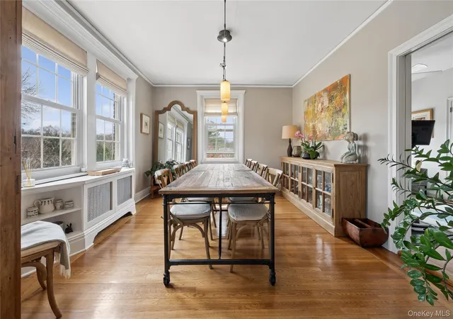 3rd image of 9 Tanglewylde Ave, Eastchester, NY 10708